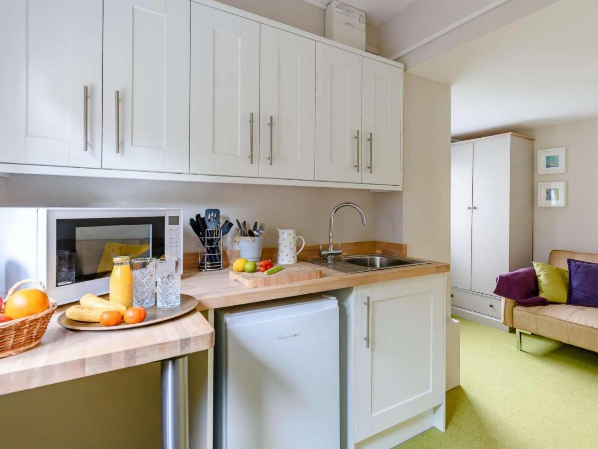 Claridge House Bed & Breakfast Lingfield Luaran gambar