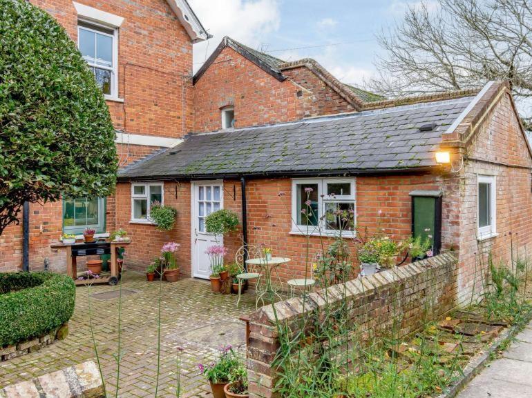 Claridge House Bed & Breakfast Lingfield Luaran gambar