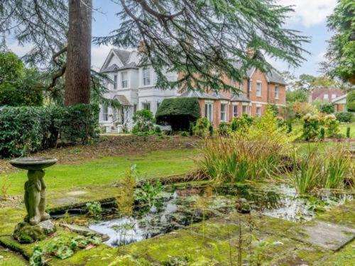 Claridge House Bed & Breakfast Lingfield Luaran gambar